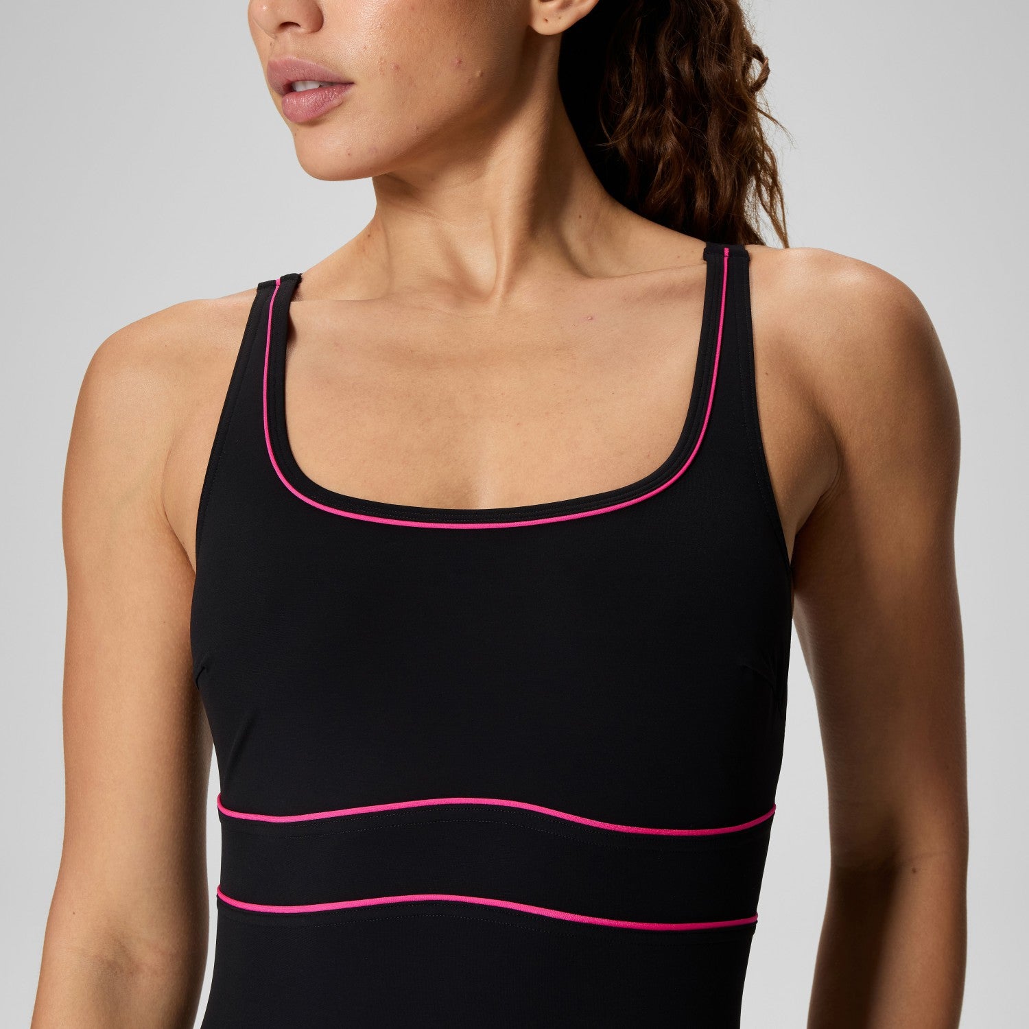 Shaping Contour Eclipse Solid Swimsuit Black/Pink - Speedo
