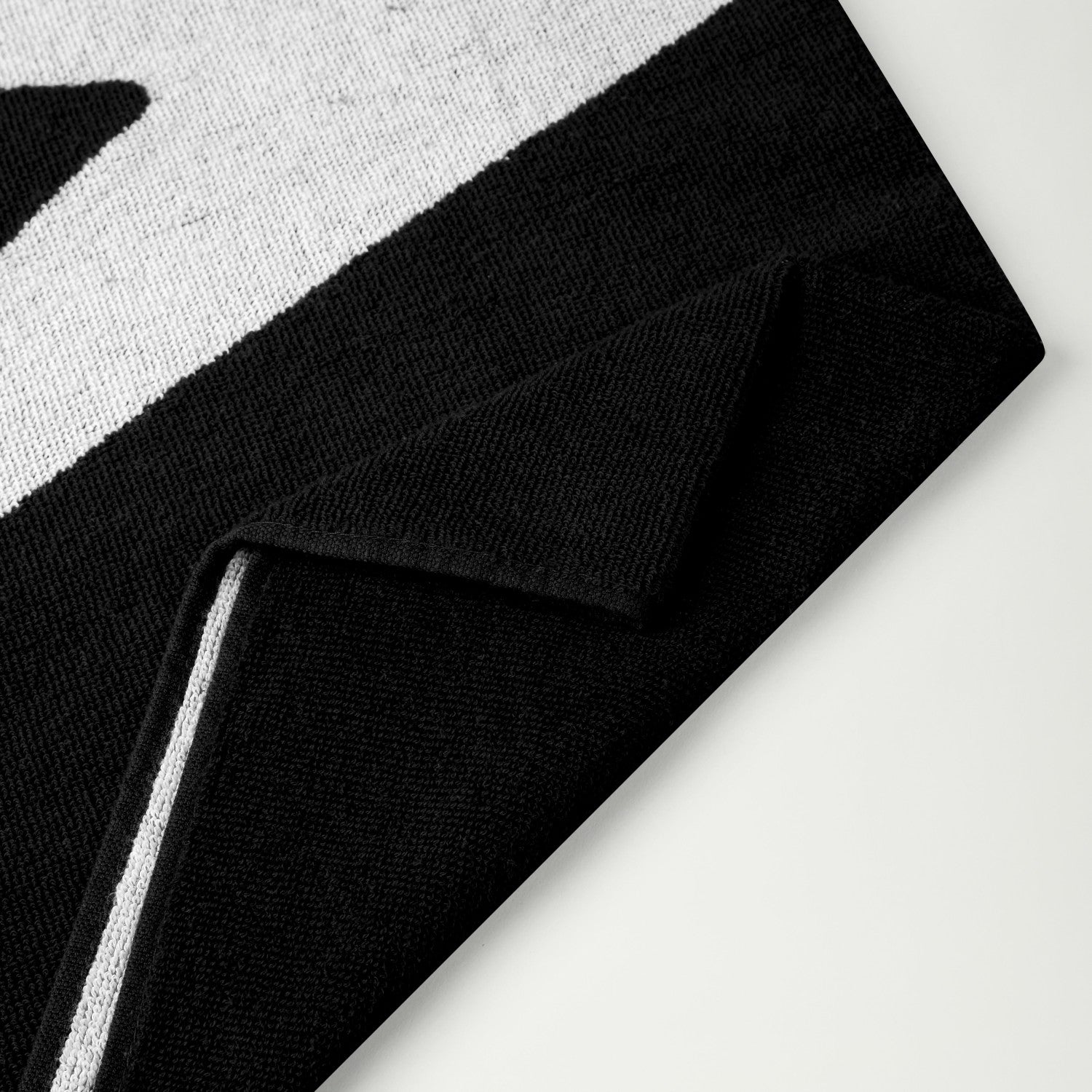 Speedo Logo Towel Black/White - Speedo